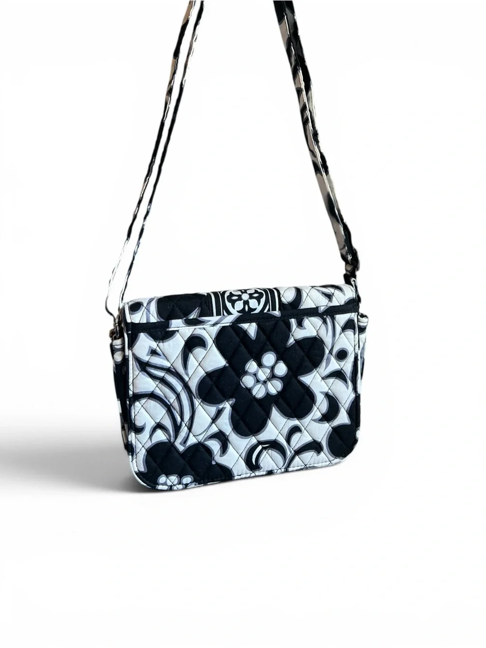 Vera Bradley brand vera
